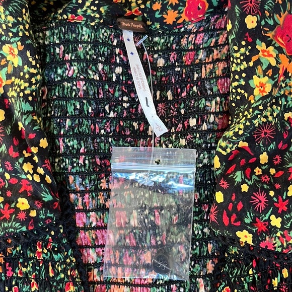NWT Free People Amelia Printed Blouse Bell Sleeve Blouse $138 Size L - Picture 4 of 16